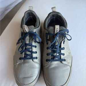 True Linkswear Outsiders golf shoes Stylish Gray and Blue Men's Athletic Shoes